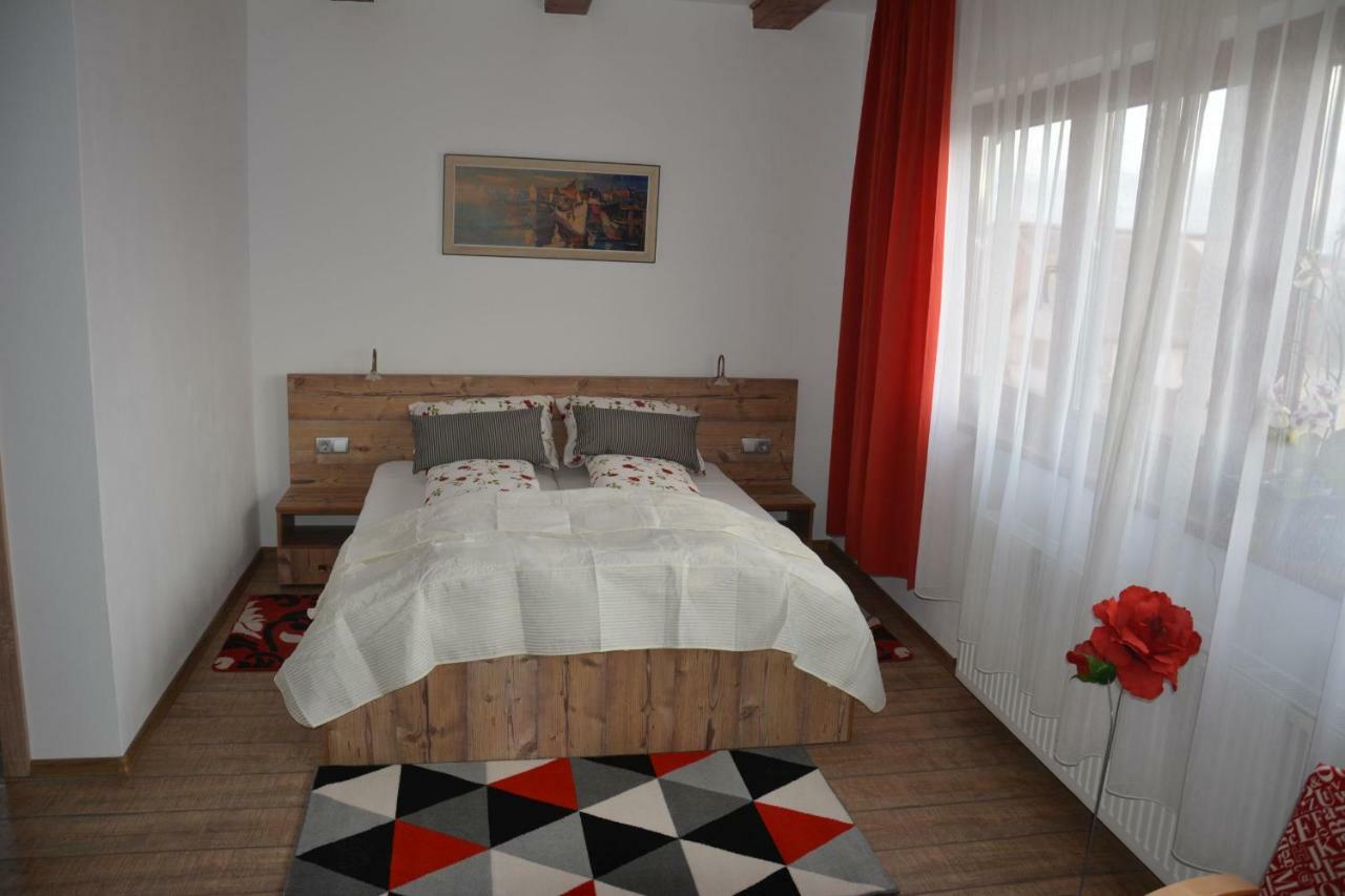 Traditions House Sibiu Exterior photo